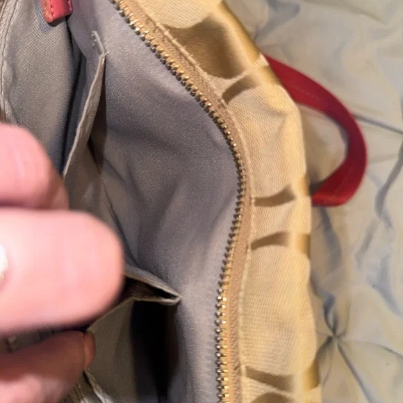 Coach Signature Stripe Crossbody Bag – Authentic - Picture 12 of 14